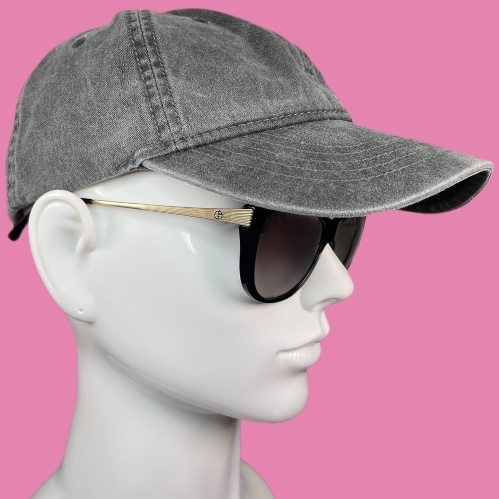 Giorgio Armani Sunglasses - Picture 4 of 16